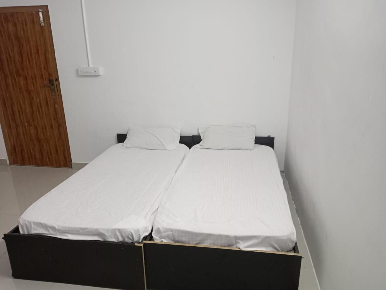 Nirvana Holistic Living Varagampadi Kültér fotó